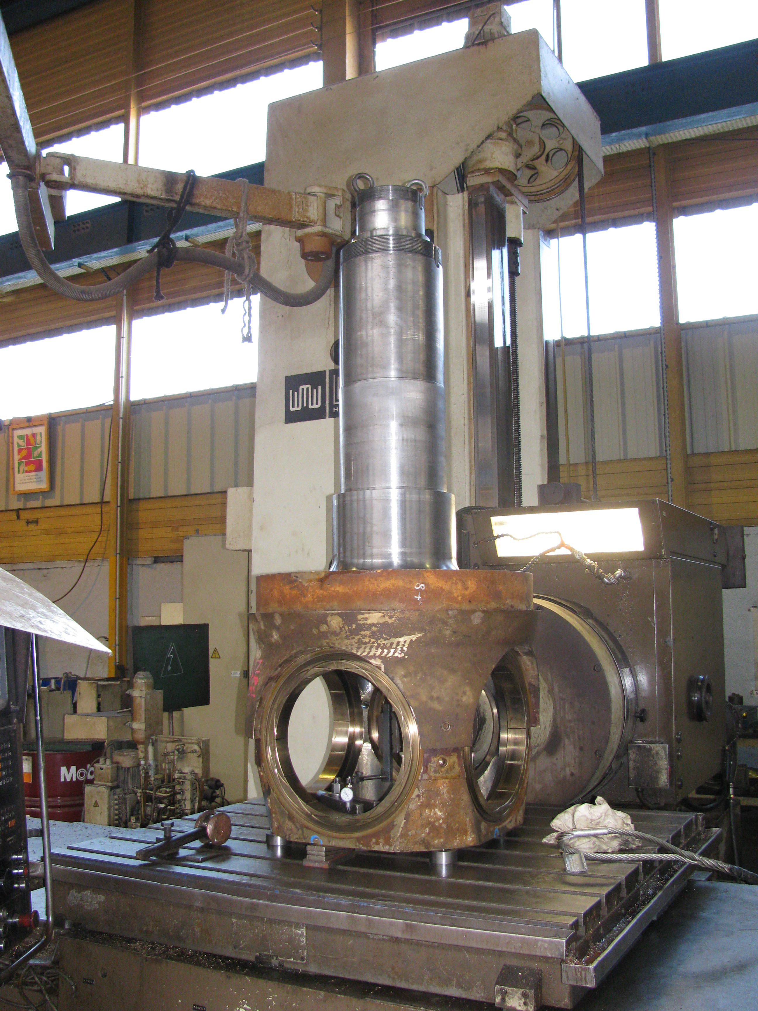 Repair of thruster on tanker